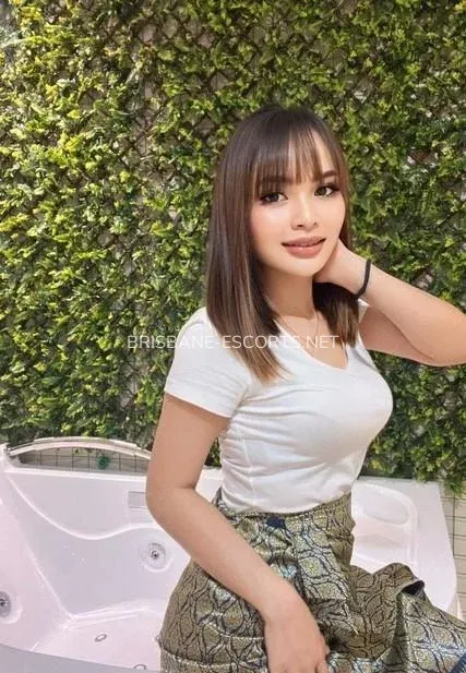 Brisbane escorts Alexis — 3