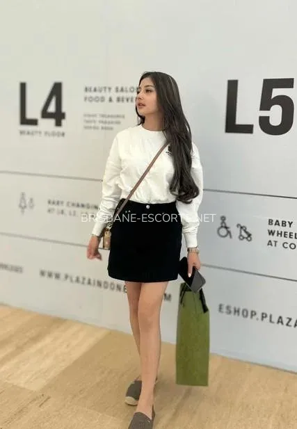 Brisbane escorts Nieves — 5