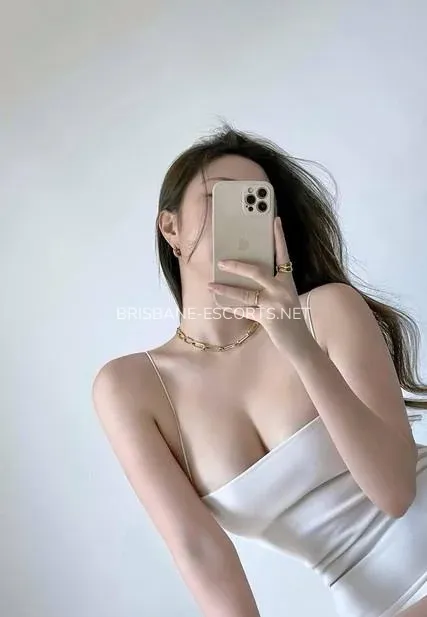 Brisbane escorts Alma — 3